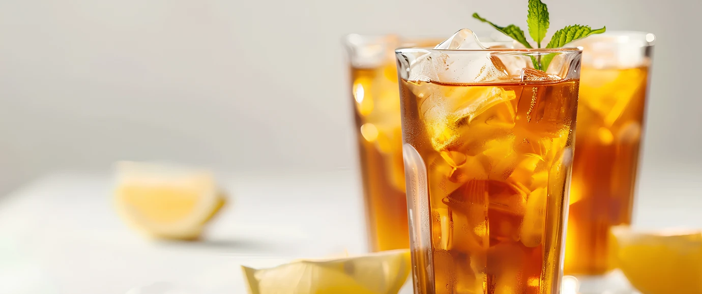 Sabores tropicales impulsan la innovación en el mercado del té helado europeo
